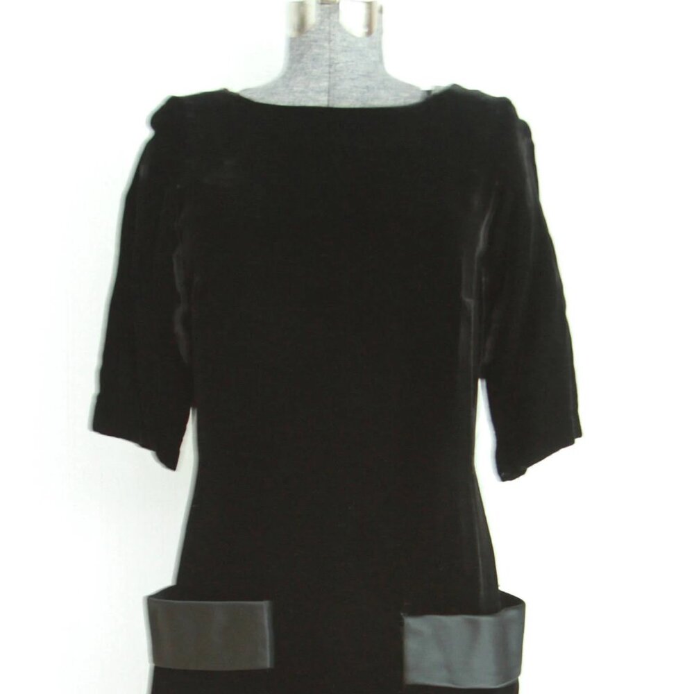 60's Christian Dior mini velvet black dress LBD modern size 6